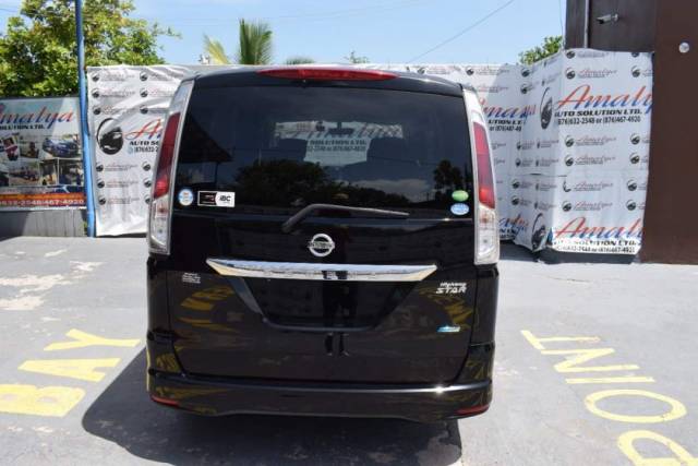 2012 Nissan Serena