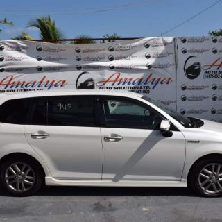 2014 Toyota Fielder Hybrid