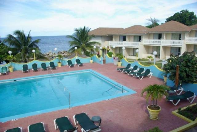 Club Ambiance Resort And Spa