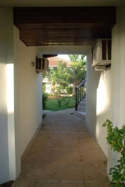 Cocolapalm Resort
