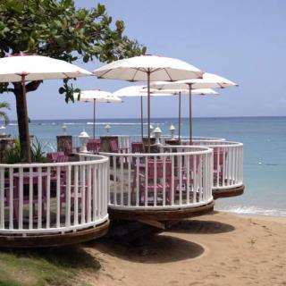 Shaw Park Beach Hotel And Spa