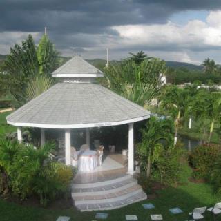 Bridge Palm Hotel