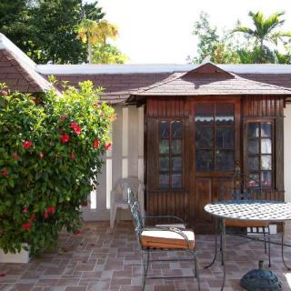 Hibiscus Lodge Ocho Rios