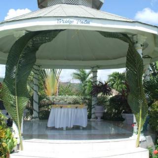 Bridge Palm Hotel